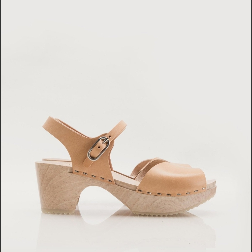 Zuzii Clogs - Picture 2 of 8